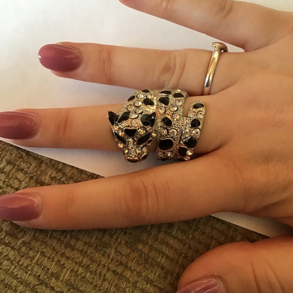 Jaguar Ring
